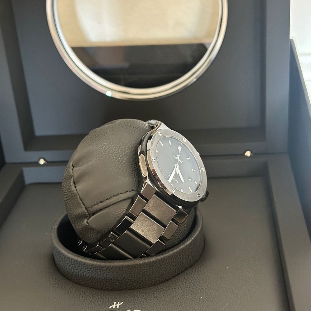 HUBLOT: Classic Fusion Black Magic Automatic Black Dial Men’s Watch